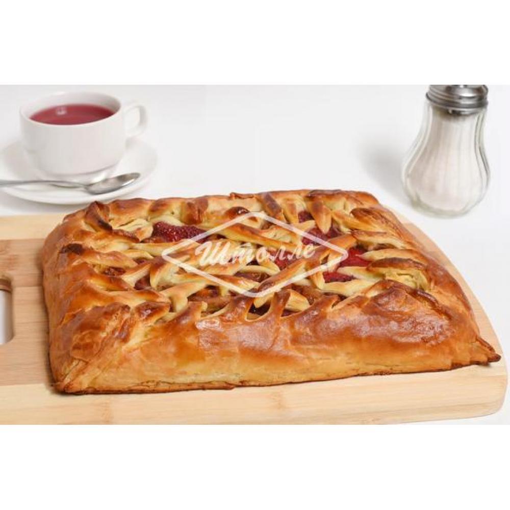 Пирожок клубника-банан