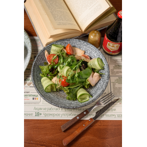 Салат с копченой индейкой